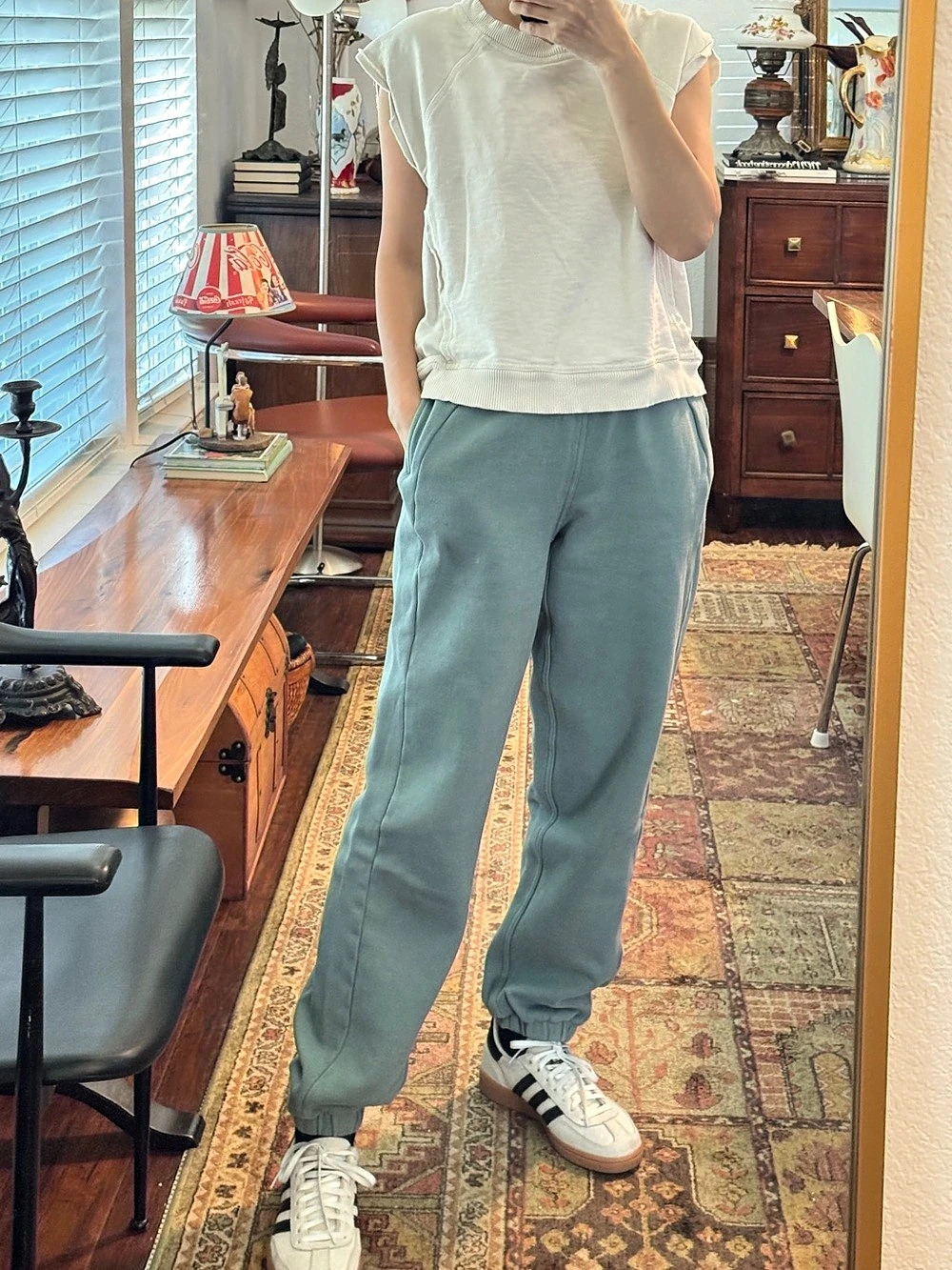 Lululemon Scuba Mid-Rise Oversized Jogger Sage Green Size XXS